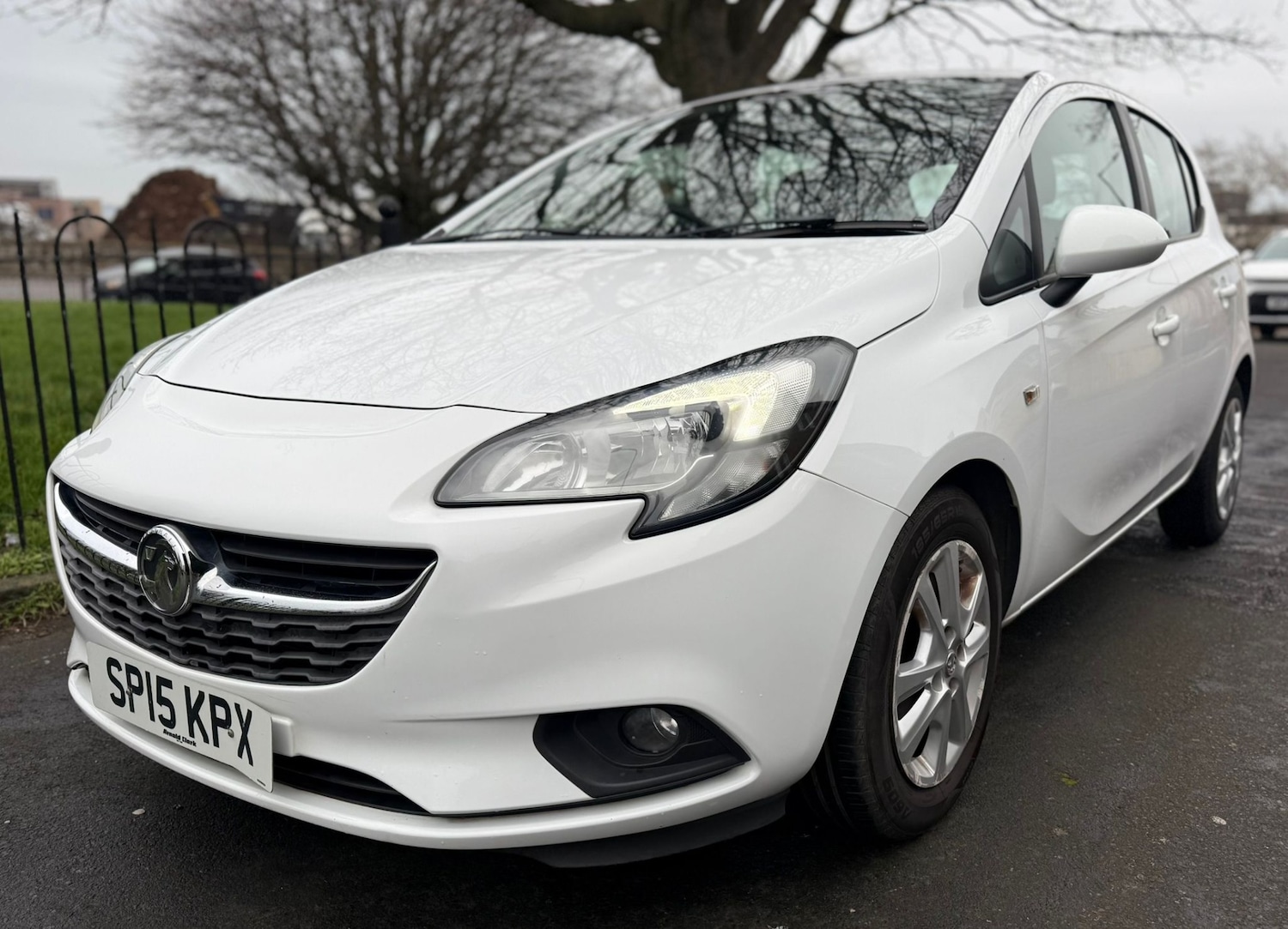 Used Vauxhall Corsa 2015 for sale - 77950553: Photo 2