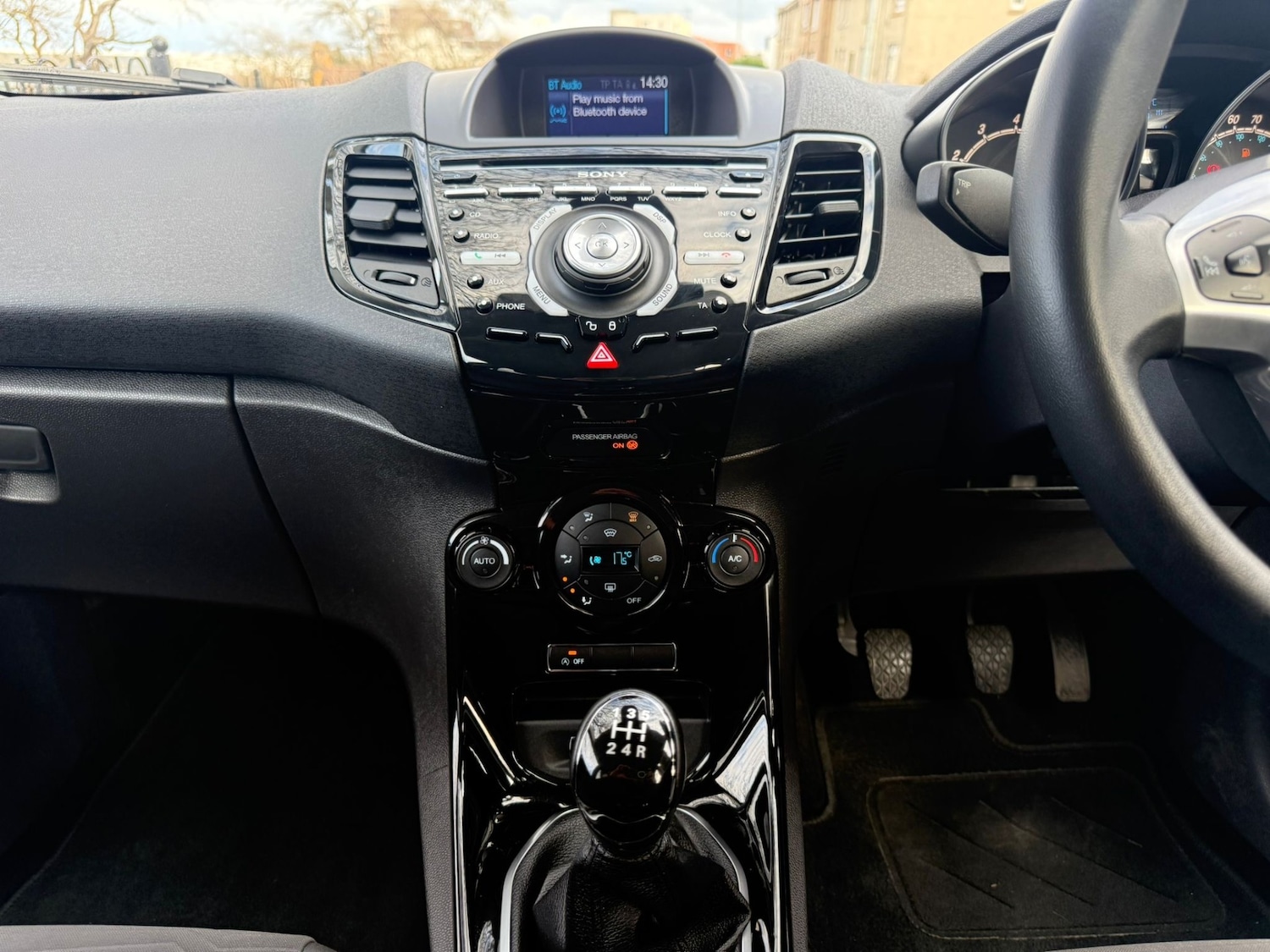 Used Ford Fiesta 2013 for sale - 77953820: Photo 10