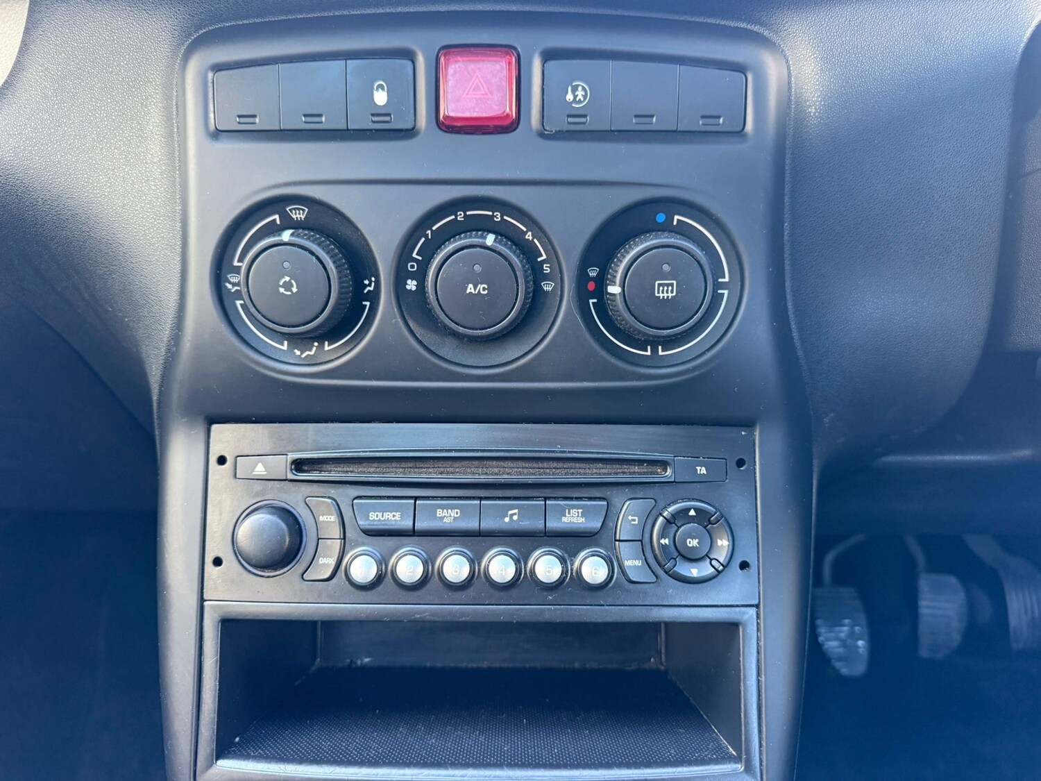 Used Citroen C3 Picasso 2014 for sale - 77953713: Photo 11