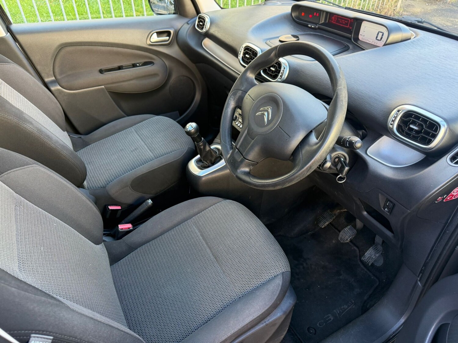 Used Citroen C3 Picasso 2014 for sale - 77953713: Photo 5