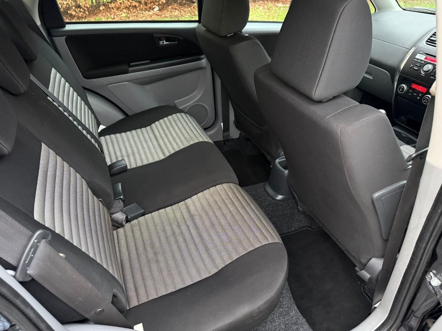 Used Suzuki SX4 2014 for sale - 77950500: Photo 6