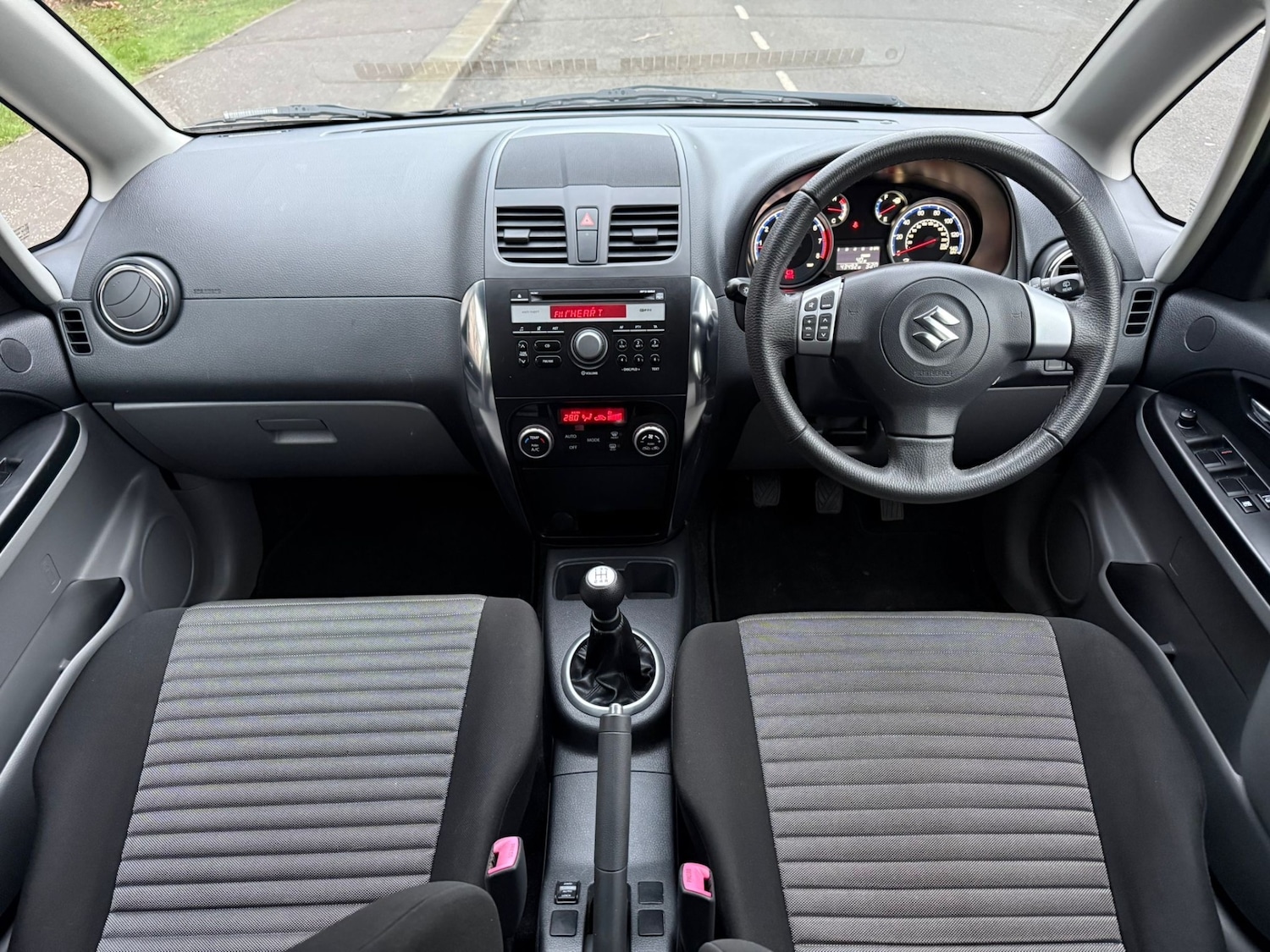 Used Suzuki SX4 2014 for sale - 77950500: Photo 8