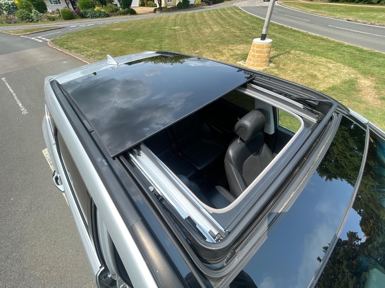 Vehicle 28