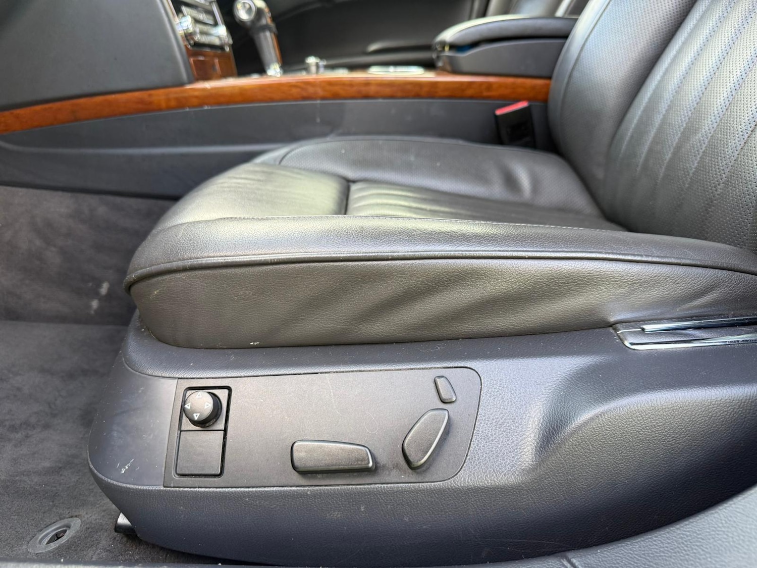 Used Volkswagen Phaeton 2011 for sale - 77723956: Photo 33