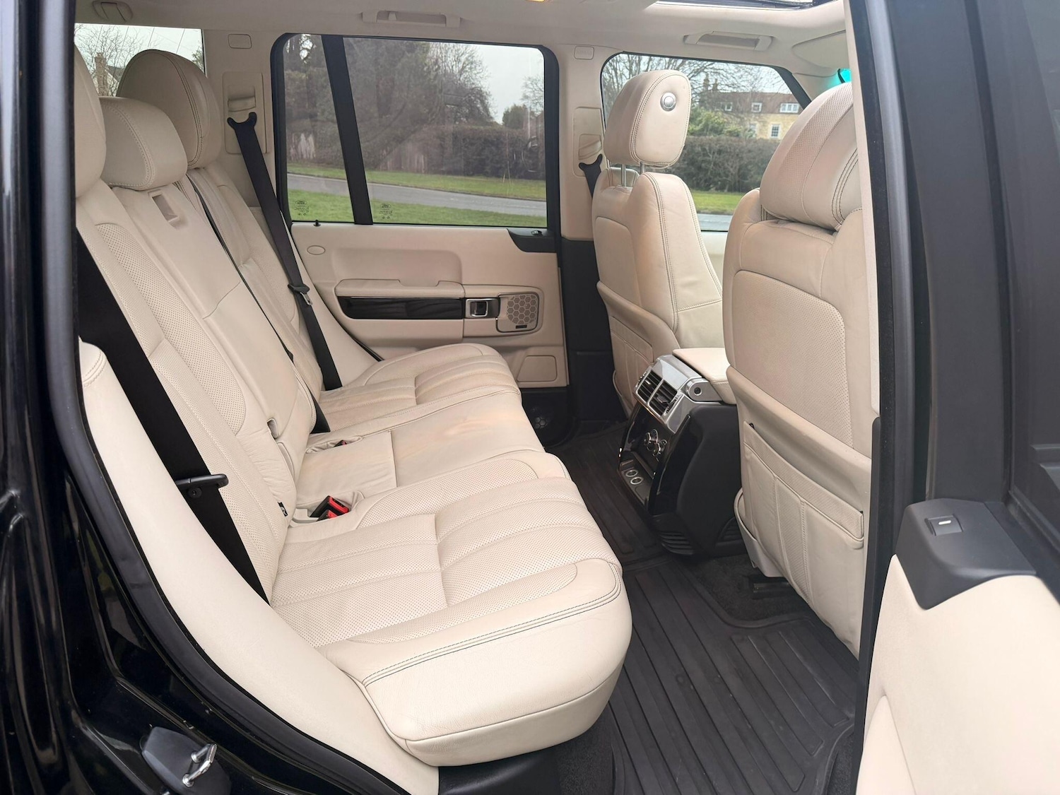 Used Land Rover Range Rover 2011 for sale - 77230019: Photo 15