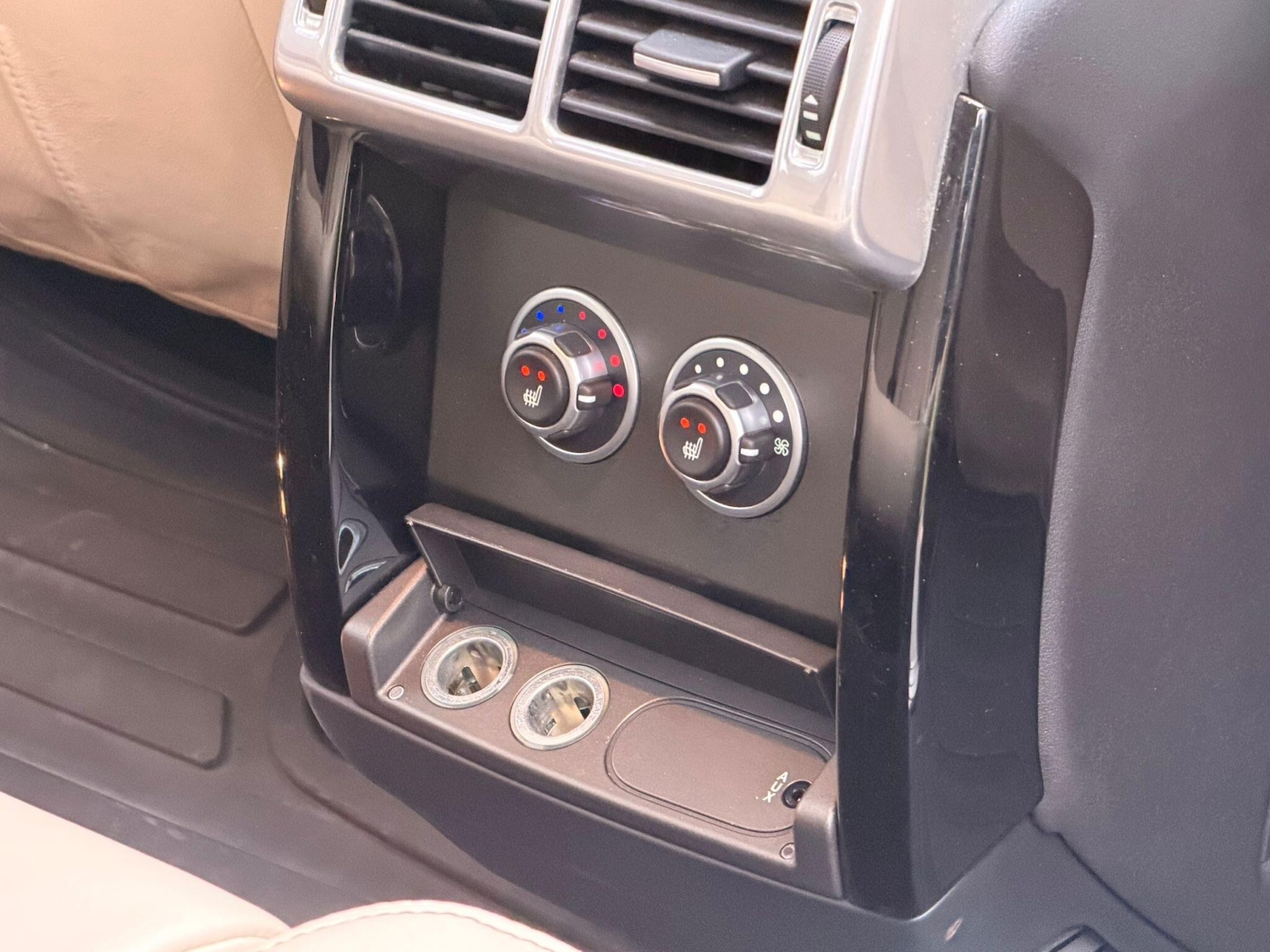 Used Land Rover Range Rover 2011 for sale - 77230019: Photo 32