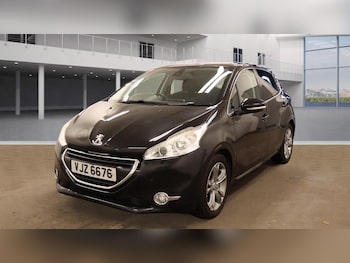 Used Peugeot 208 2014 for sale - 75623201: Photo