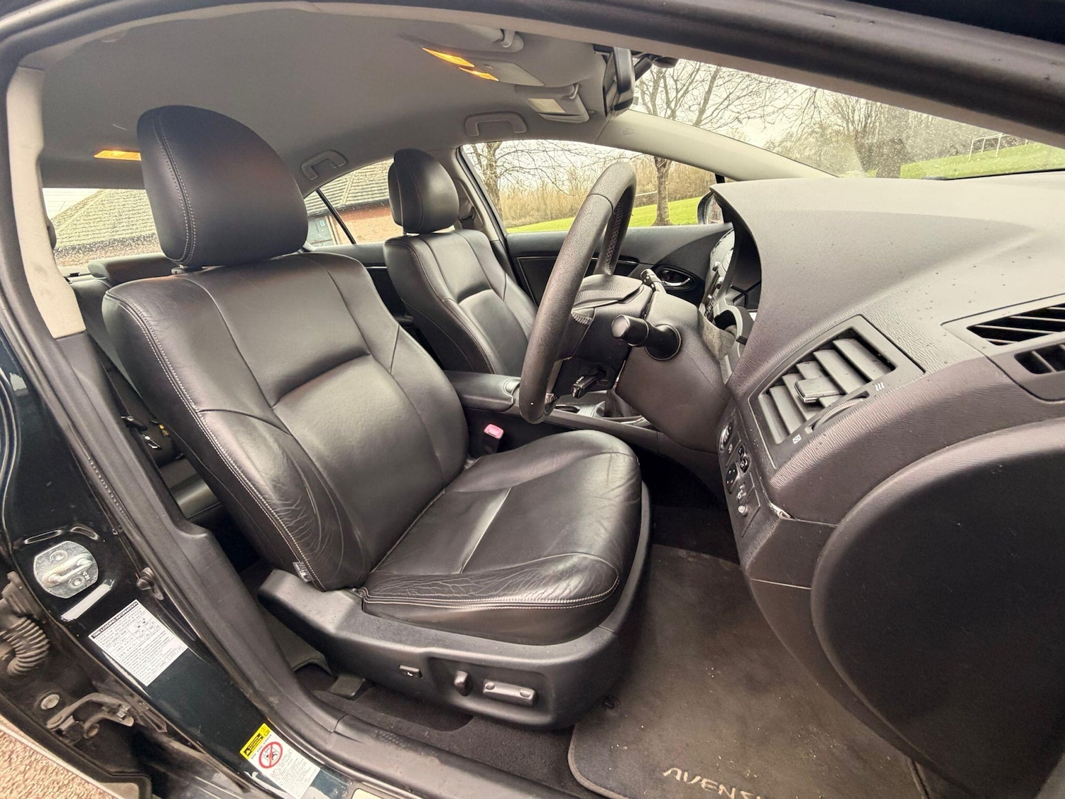 Used Toyota Avensis 2011 for sale - 77658281: Photo 10