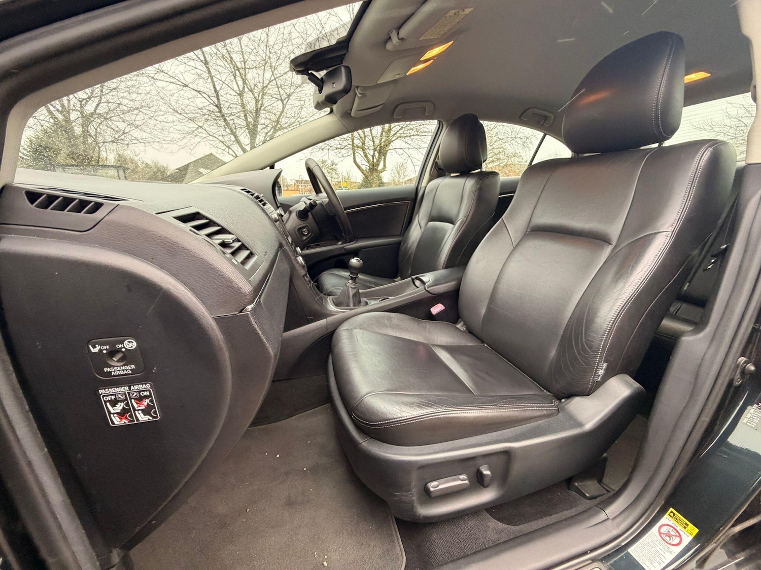 Used Toyota Avensis 2011 for sale - 77658281: Photo 12