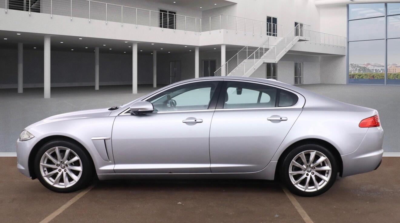 Used Jaguar XF 2012 for sale - 76714277: Photo 6