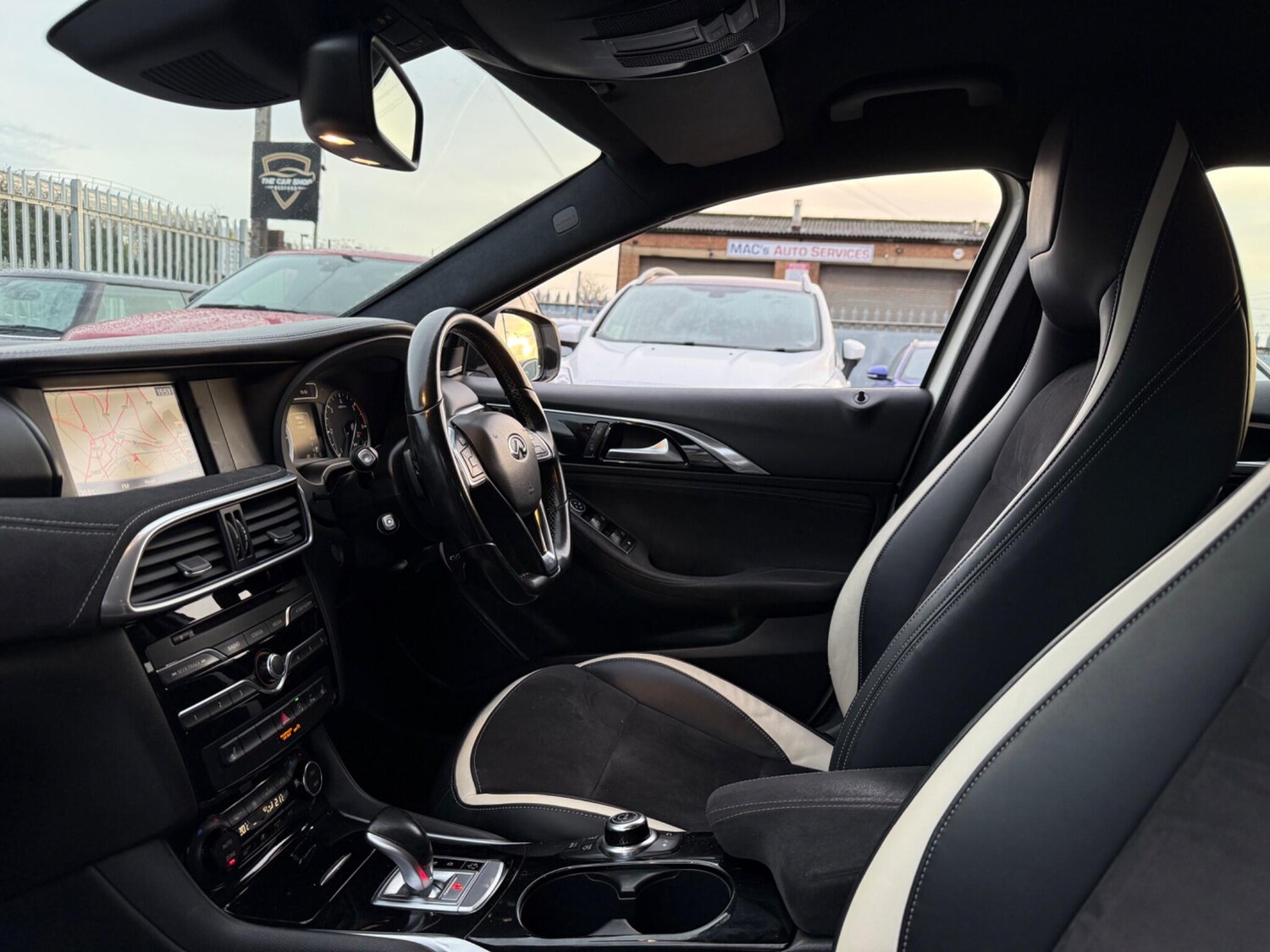 Used Infiniti Q30 2016 for sale - 77395775: Photo 21