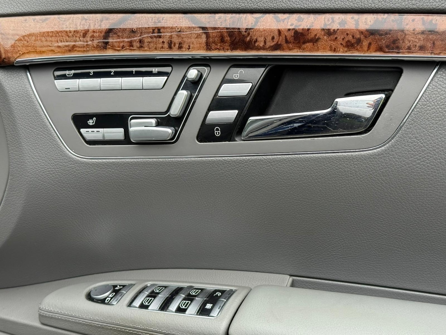 Used Mercedes-Benz S Class 2006 for sale - 76994789: Photo 25