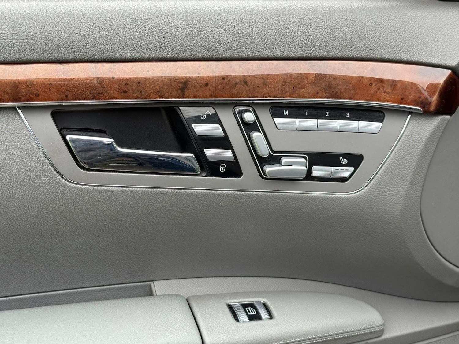 Used Mercedes-Benz S Class 2006 for sale - 76994789: Photo 36