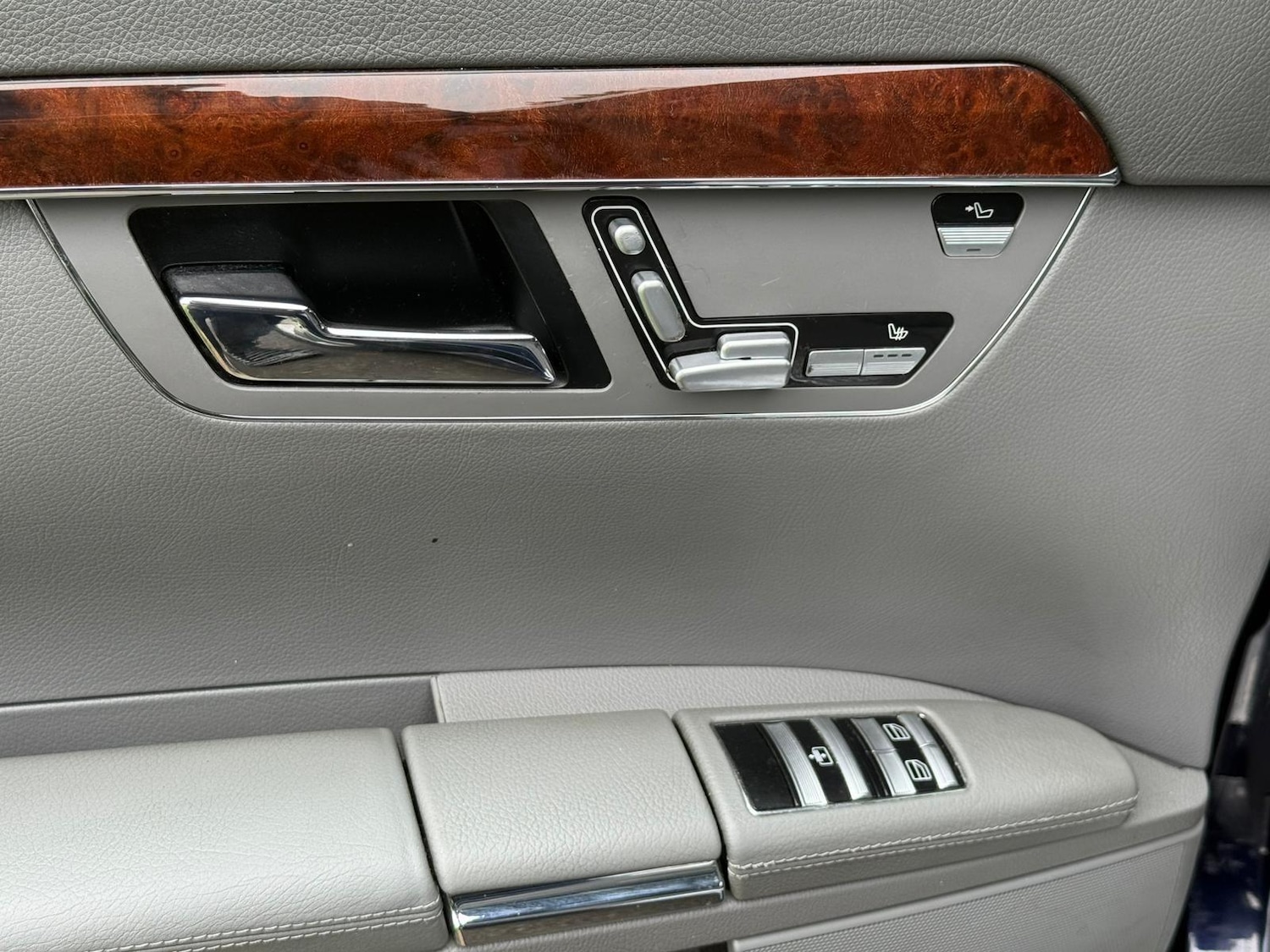 Used Mercedes-Benz S Class 2006 for sale - 76994789: Photo 43