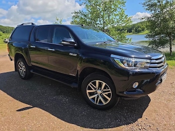Used Toyota Hilux 2018 for sale - 78998909: Photo