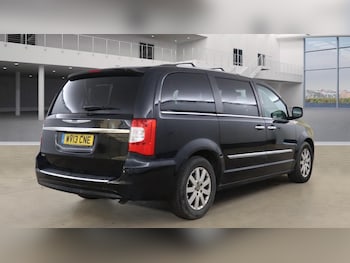 Used Chrysler Grand Voyager 2013 for sale - 76060233: Photo 4
