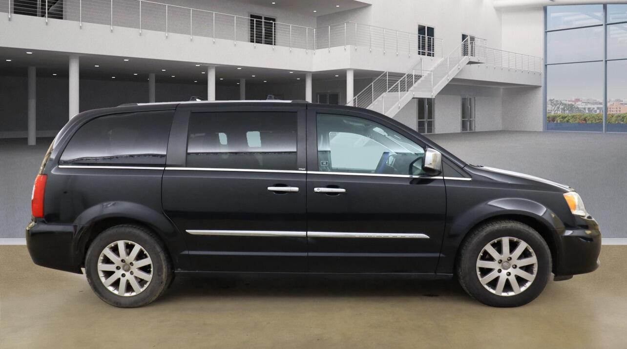 Used Chrysler Grand Voyager 2013 for sale - 76060233: Photo 5