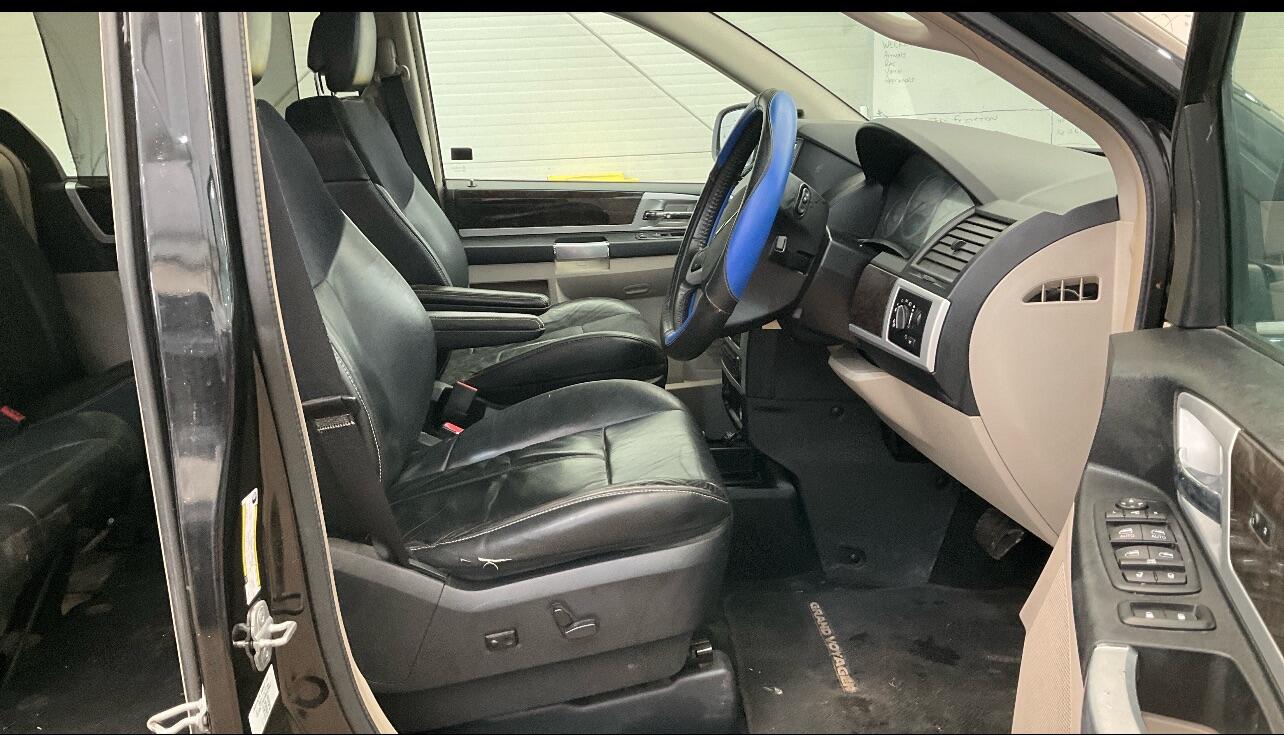 Used Chrysler Grand Voyager 2013 for sale - 76060233: Photo 7