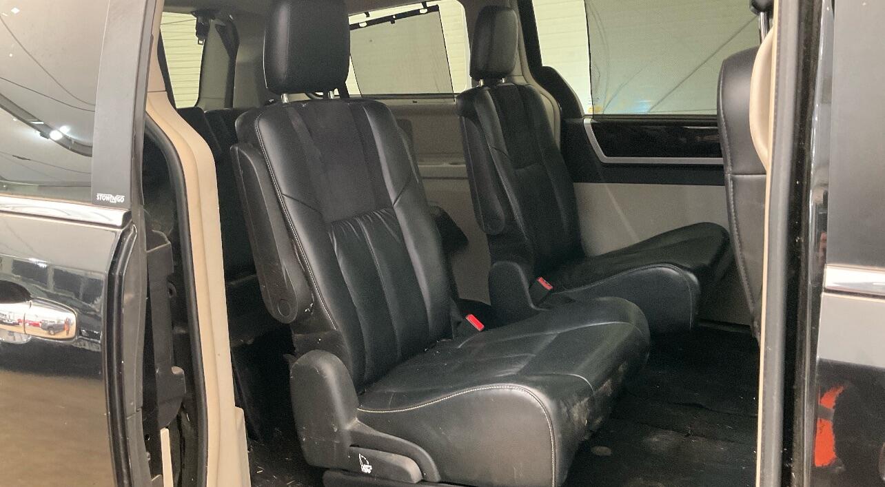 Used Chrysler Grand Voyager 2013 for sale - 76060233: Photo 8