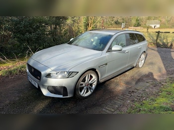 Used Jaguar XF 2018 for sale - 77468080: Photo
