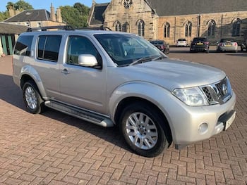 Used Nissan Pathfinder 2011 for sale - 79698438: Photo
