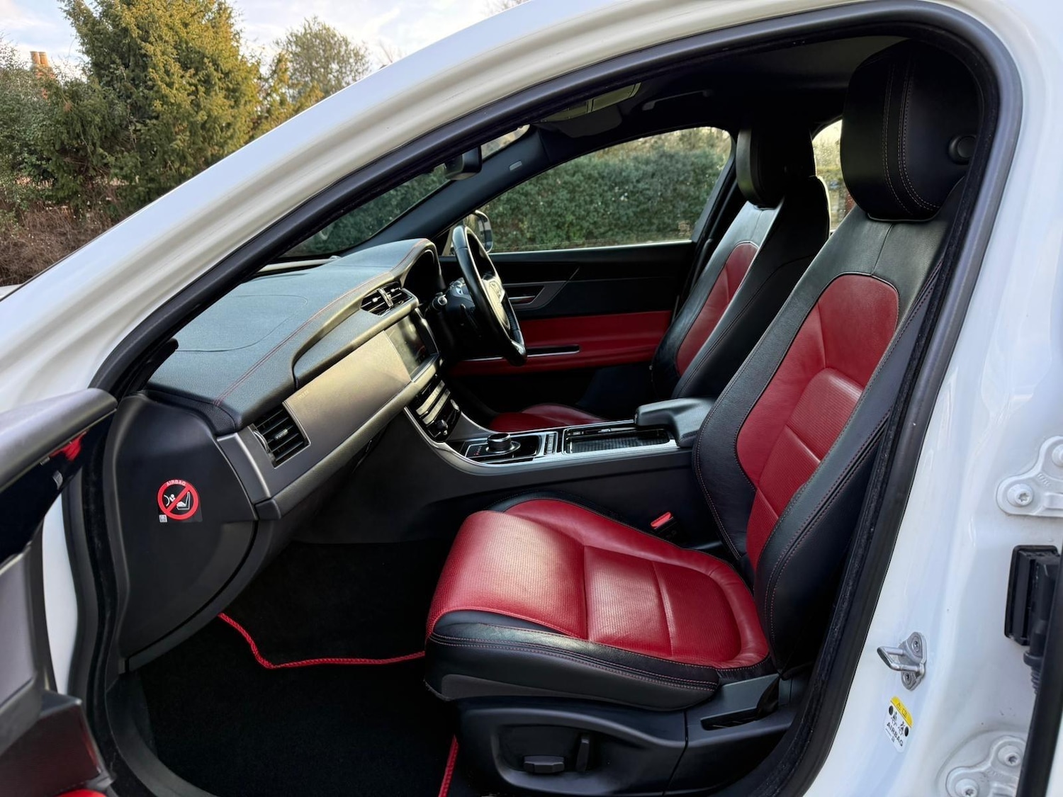 Used Jaguar XF 2016 for sale - 77131459: Photo 13