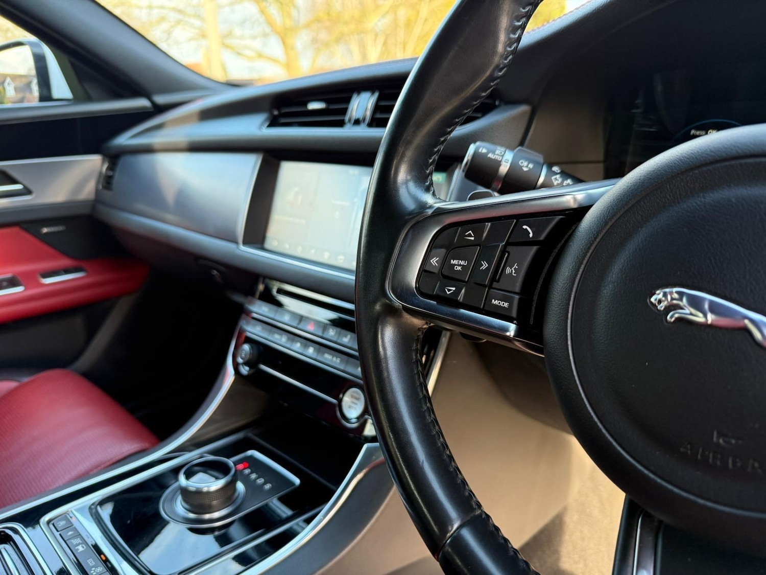 Used Jaguar XF 2016 for sale - 77131459: Photo 24