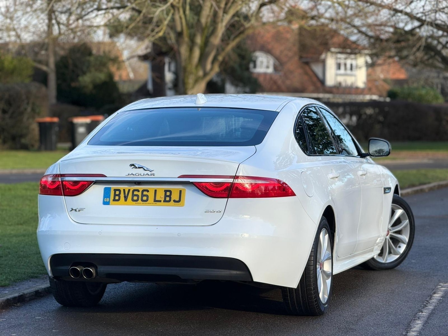 Used Jaguar XF 2016 for sale - 77131459: Photo 4