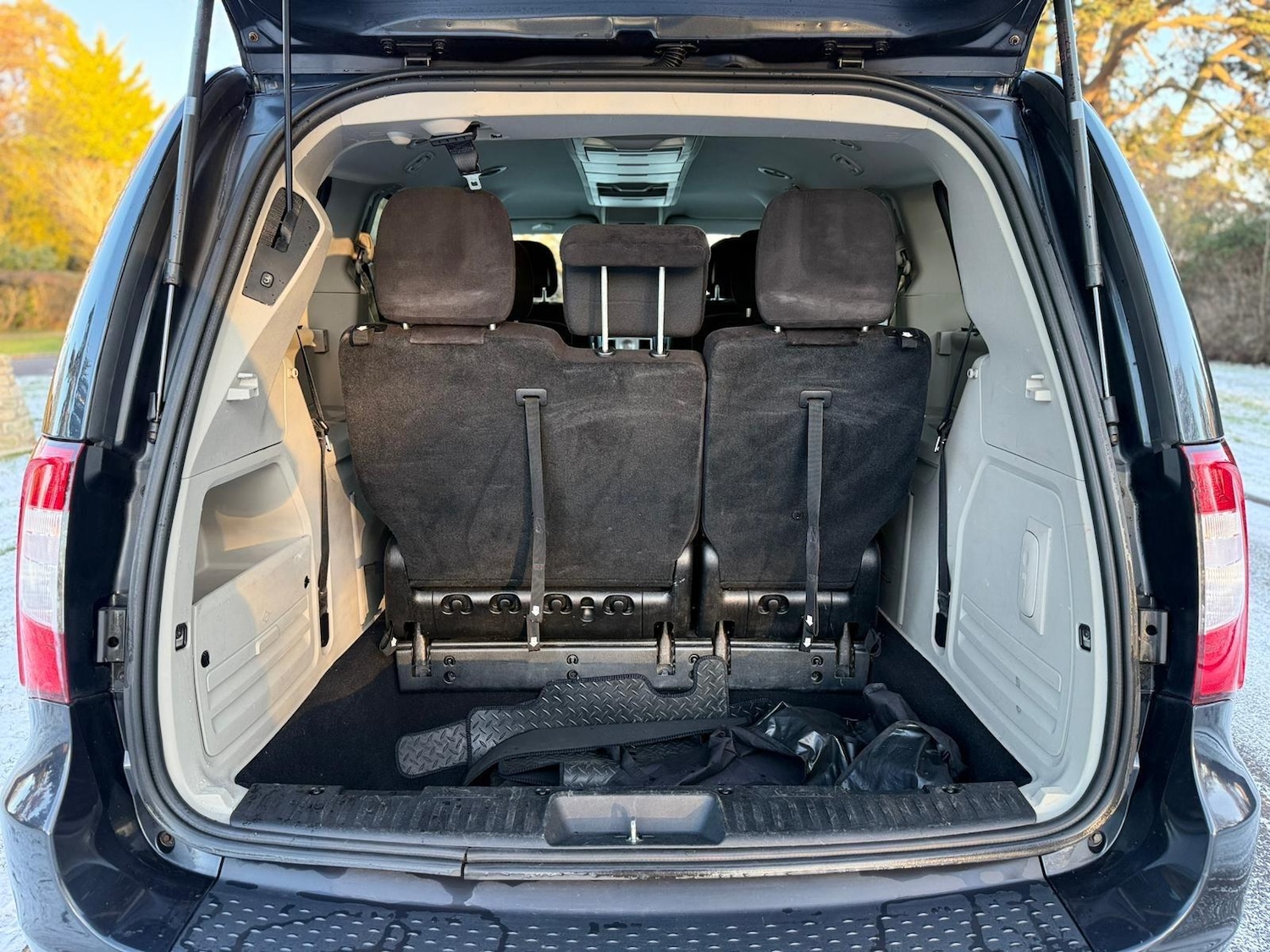 Used Chrysler Grand Voyager 2014 for sale - 77084410: Photo 10