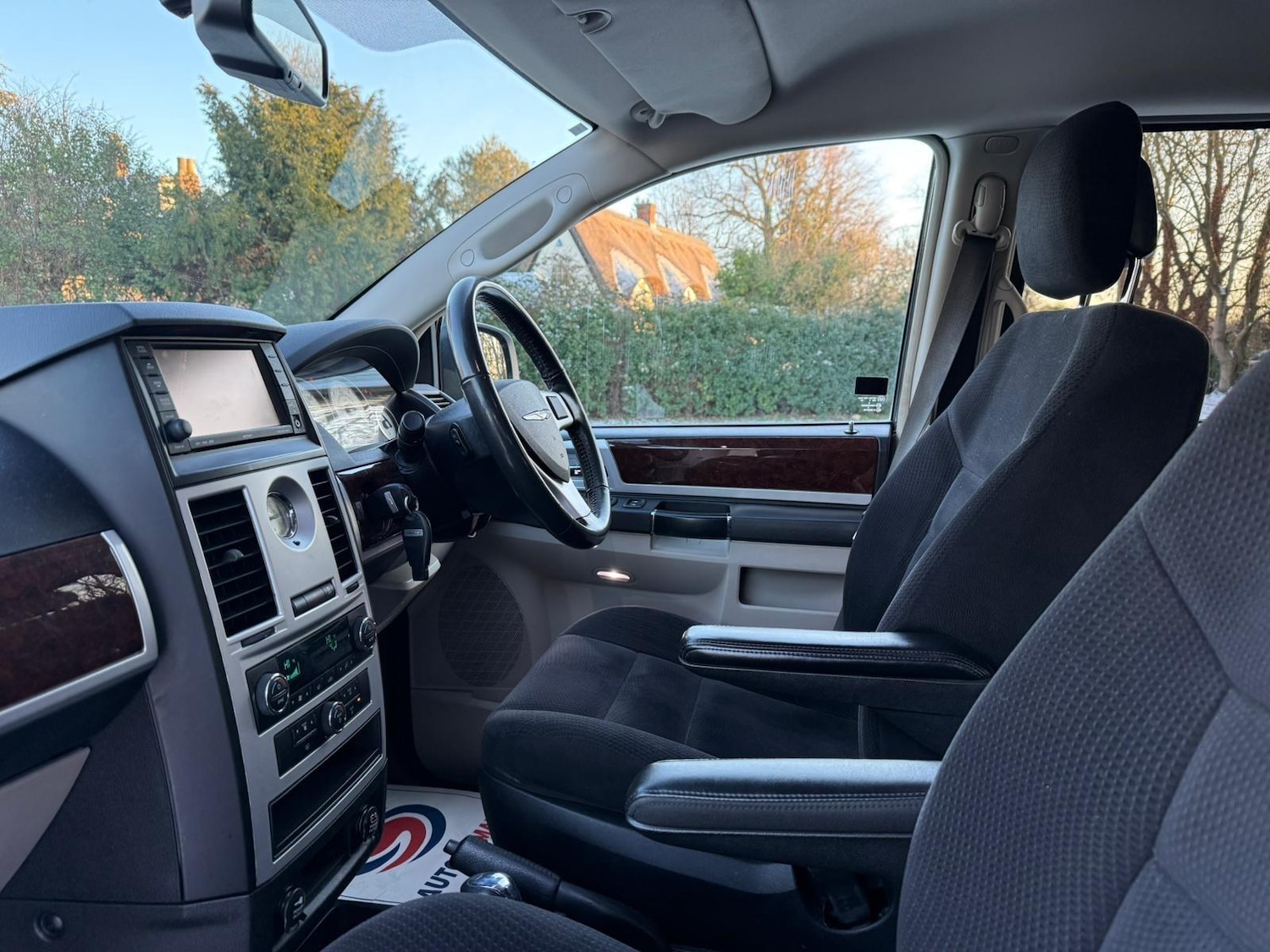 Used Chrysler Grand Voyager 2014 for sale - 77084410: Photo 36