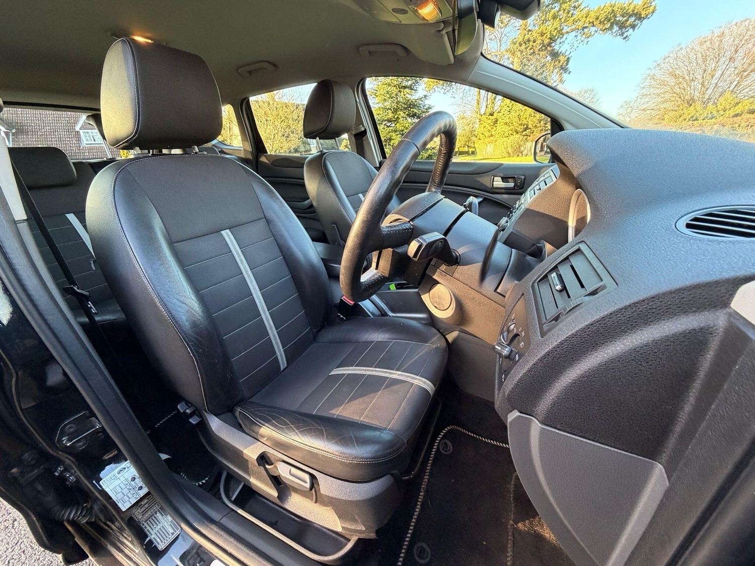 Used Ford Kuga 2011 for sale - 77120655: Photo 11