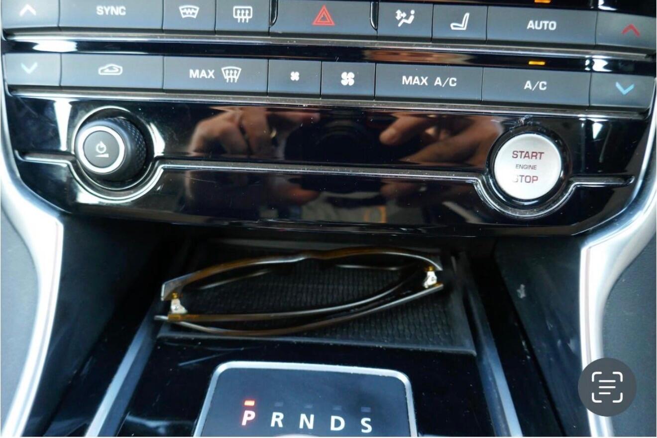 Used Jaguar XF 2016 for sale - 76965503: Photo 7