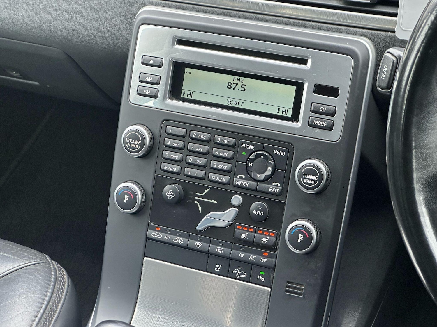 Used Volvo XC70 2011 for sale - 77120649: Photo 25