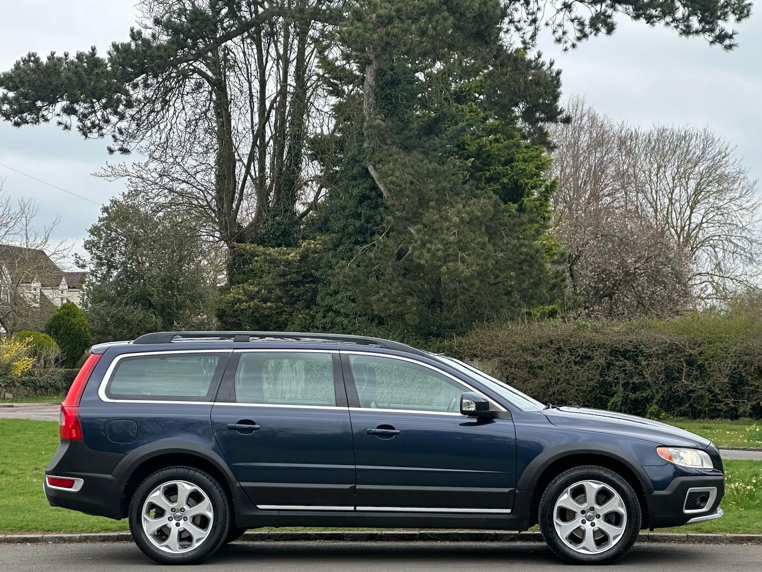 Used Volvo XC70 2011 for sale - 77120649: Photo 5