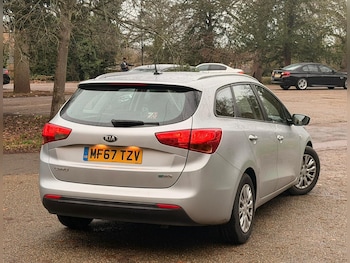 Used Kia Ceed 2017 for sale - 77658687: Photo