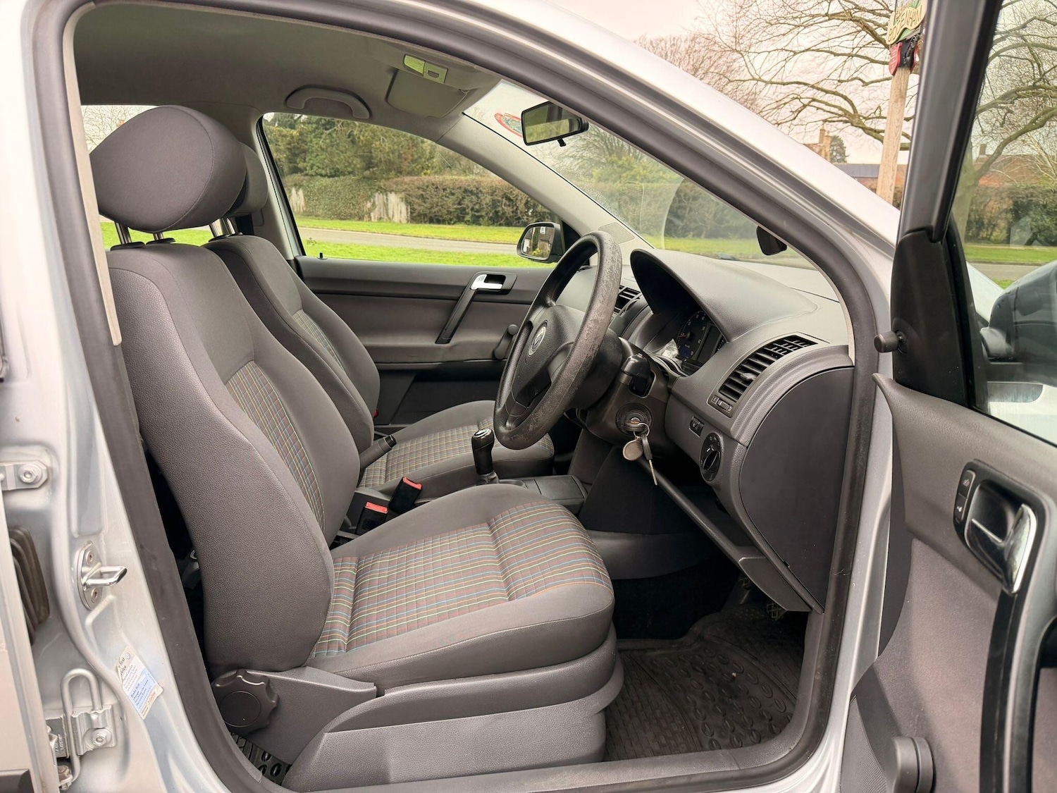 Used Volkswagen Polo 2009 for sale - 77424660: Photo 9