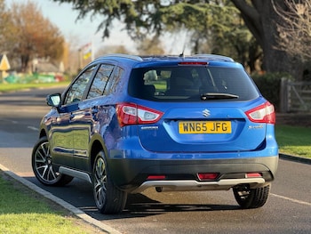 Used Suzuki SX4 S-Cross 2015 for sale - 76964603: Photo