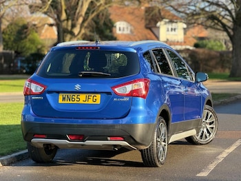 Used Suzuki SX4 S-Cross 2015 for sale - 76964603: Photo