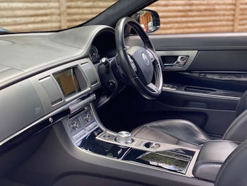 Used Jaguar XF 2011 for sale - 79153814: Photo