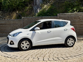 Used Hyundai i10 2017 for sale - 78999938: Photo