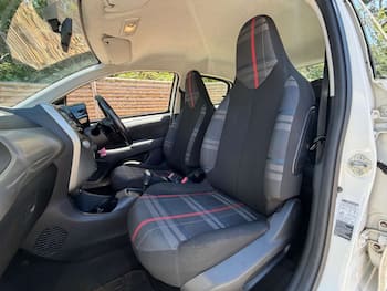 Used Peugeot 108 2015 for sale - 79558000: Photo