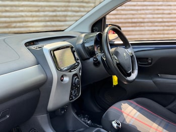 Used Peugeot 108 2015 for sale - 78814852: Photo