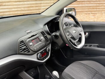 Used Kia Picanto 2017 for sale - 78947294: Photo