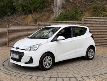 Used Hyundai i10 2018 for sale - 79559644: Photo
