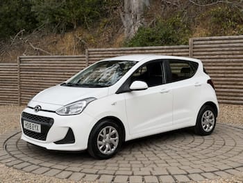 Used Hyundai i10 2018 for sale - 79559644: Photo