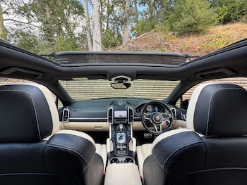 Used Porsche Cayenne 2017 for sale - 79573175: Photo