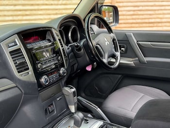 Used Mitsubishi Shogun 2016 for sale - 79153812: Photo