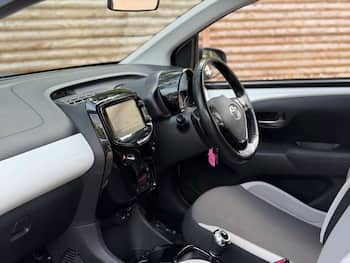 Used Toyota AYGO 2017 for sale - 79557997: Photo