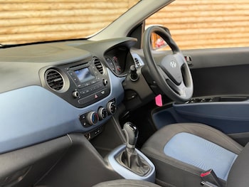 Used Hyundai i10 2015 for sale - 78855256: Photo