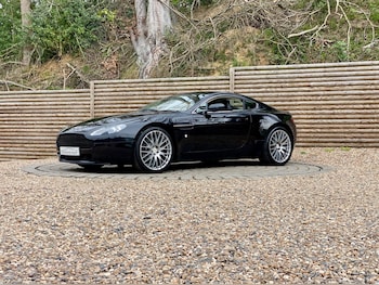Used Aston Martin Vantage 2009 for sale - 78814857: Photo